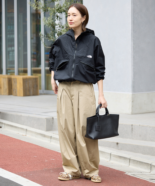 SLOBE IENA(スローブイエナ)の「《接触冷感/追加3》ライトチノタックカーブトラウザー(チノパンツ・レディース・ベージュ/ブラック・38/36)」の5枚目の写真