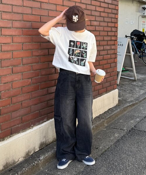 CIAOPANIC TYPY(チャオパニックティピー)の「【UNISEX】【プラスサイズあり】フラワーコレクションTEE(Tシャツ/カットソー・レディース・グレー/チャコールグレー/ホワイト・MEDIUM/XX-LARGE/LARGE)」の11枚目の写真