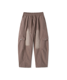 APOSTROPHE COMMA（アポストロフィコンマ）の「バーティカルポケットカーゴバンディングワイドパンツ_ピンク（その他パンツ）」