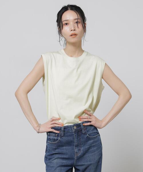 NANO universe(ナノユニバース)の「Anti Soaked(R) 汗染み防止カラフルノースリTシャツ(Tシャツ/カットソー・レディース・ブルーグレー/ライトイエロー/レッド/ブラウン/ライトピンク・FREE)」の11枚目の写真