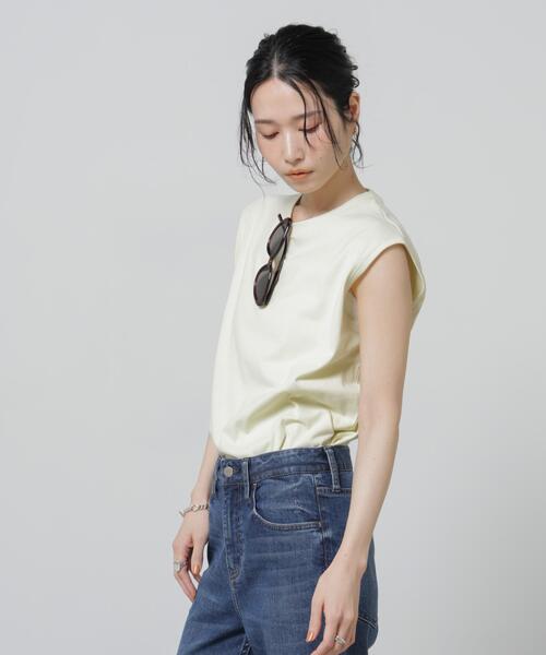 NANO universe(ナノユニバース)の「Anti Soaked(R) 汗染み防止カラフルノースリTシャツ(Tシャツ/カットソー・レディース・ブルーグレー/ライトイエロー/レッド/ブラウン/ライトピンク・FREE)」の12枚目の写真
