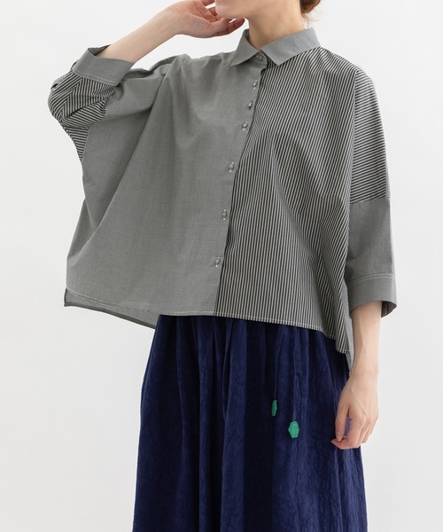 nop de nod(ノップドゥノッド)の「miscクロップド6分袖ワイドシャツ(シャツ/ブラウス・レディース・ブルー/オフホワイト/スミクロ・3)」の3枚目の写真