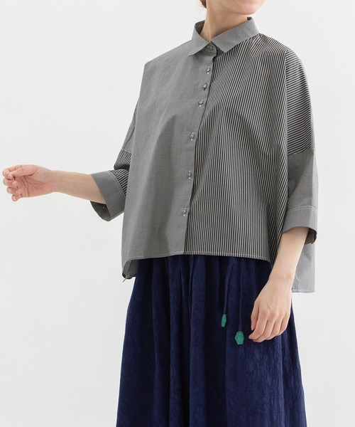 nop de nod(ノップドゥノッド)の「miscクロップド6分袖ワイドシャツ(シャツ/ブラウス・レディース・ブルー/オフホワイト/スミクロ・3)」の4枚目の写真