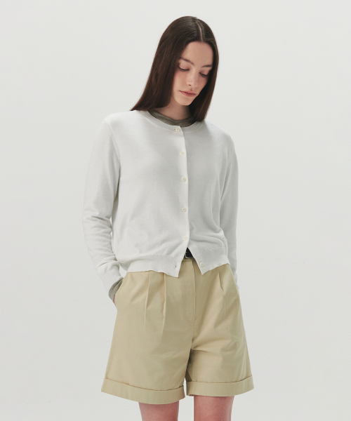 LEVAR(レバー)の「Cotton Chino Short Pants - Beige(その他パンツ・レディース・その他・SMALL/MEDIUM)」の2枚目の写真