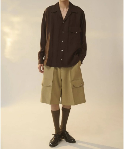 UJOH（ウジョー）の「【UJOH HOMME/ウジョー】Wide Set Open Collar Shirt（シャツ/ブラウス・メンズ・ブラック/ブラウン・5/4）」の6枚目の写真