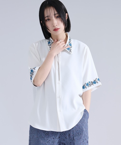 Ellno Loset(エルノロゼット)の「【機能性付き】ローズ刺繍トロミSSシャツ(シャツ/ブラウス・メンズ・ブルー/チャコール/オフホワイト/ブラック/ブラック系その他/ダークブラウン・LARGE/SMALL/MEDIUM)」の21枚目の写真