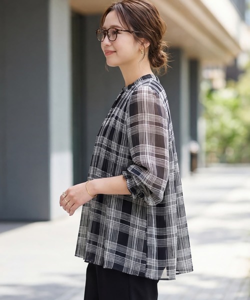 STYLE DELI（スタイルデリ）の「白黒チェック柄プリーツシフォンブラウス（シャツ/ブラウス・レディース・ブラックミックス・FREE）」の3枚目の写真