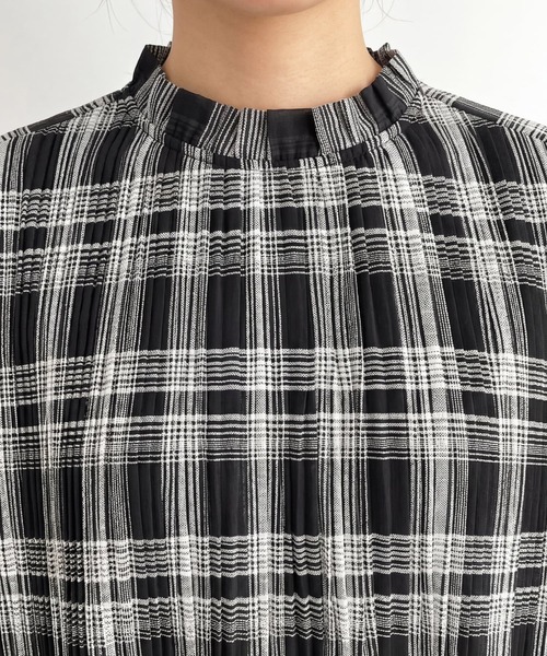 STYLE DELI（スタイルデリ）の「白黒チェック柄プリーツシフォンブラウス（シャツ/ブラウス・レディース・ブラックミックス・FREE）」の9枚目の写真