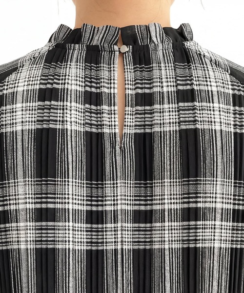 STYLE DELI（スタイルデリ）の「白黒チェック柄プリーツシフォンブラウス（シャツ/ブラウス・レディース・ブラックミックス・FREE）」の10枚目の写真