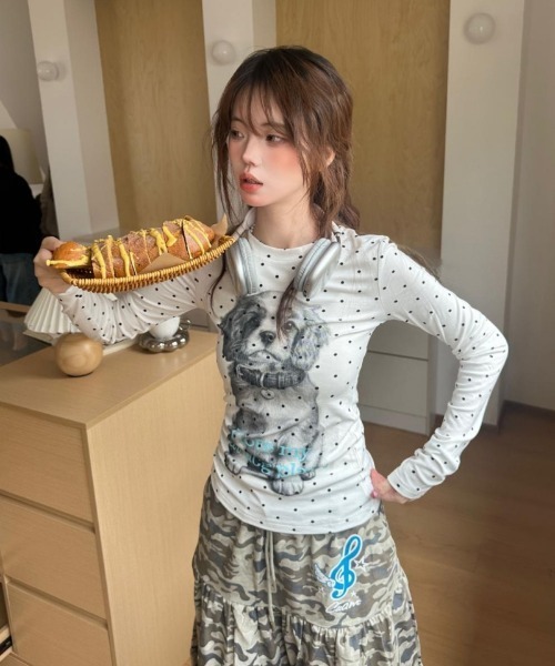 Ritzy(リッツィー)の「Y2K ドット×ドッグプリントロングTシャツ(Tシャツ/カットソー・レディース・グレー/ホワイト・M/L/S)」の21枚目の写真