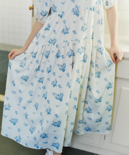 Cath Kidston(キャスキッドソン)の「パフスリーブ ティアードワンピース(ワンピース・レディース・サックスブルー/ブラック/アイボリー・FREE)」の12枚目の写真