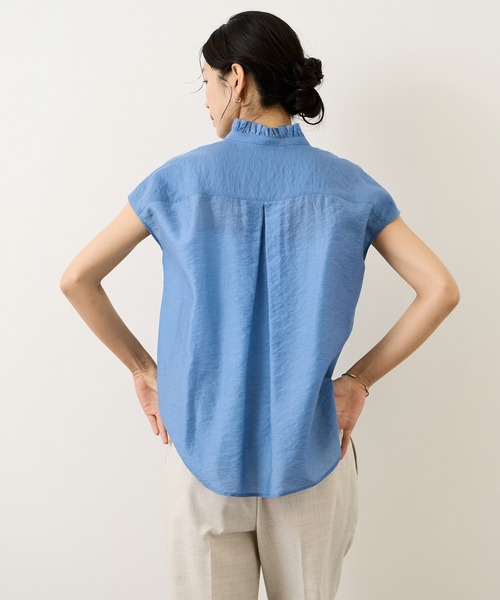ROPE'(ロペ)の「【WEB限定カラー】スタンドフリルスキッパーブラウス(無地・ピンストライプ)/イージーケア(シャツ/ブラウス・レディース・ブラック/ブルー/ホワイト系その他/ピンク・FREE)」の20枚目の写真