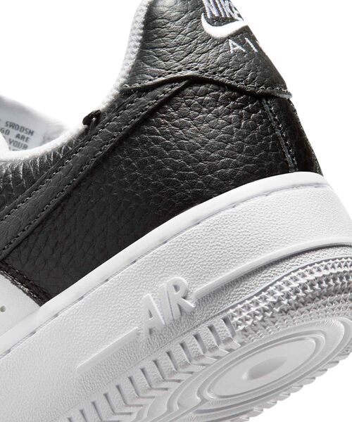 NIKE(ナイキ)の「ナイキ エア フォース 1 '07 ウィメンズシューズ / Nike Air Force 1 '07 Women's Shoes IR0872-001 Black(スニーカー・レディース・ブラック・24/24.5/25/23/22/22.5/23.5/25.5/26)」の8枚目の写真