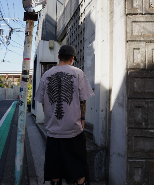 SUPPLIER（サプライヤー）の「SUPPLIER/サプライヤー/LHP別注 Rhinestone Fire Bones Tee（Tシャツ/カットソー・メンズ・ブラック/グレー/カモフラージュ・L/M/XL）」の16枚目の写真