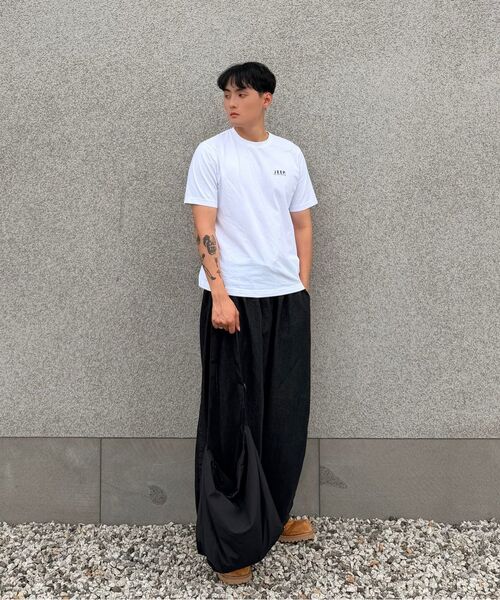 TOOAMO（トゥアモ）の「ワイドストラップビッグクロスバッグブラック [成人男女共用]（メッセンジャーバッグ・レディース・その他・FREE）」の13枚目の写真