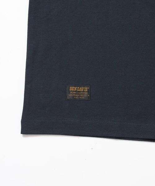 BEN DAVIS（ベンデイビス）の「【BEN DAVIS（ベンデイビス）】 LOWRIDE EMB TEE / 半袖 クルーネック 刺繍 ワンポイント ユニセックス 定番 オールシーズン（Tシャツ/カットソー・メンズ・ネイビー/ホワイト/チャコール・MEDIUM/LARGE/X-LARGE）」の4枚目の写真