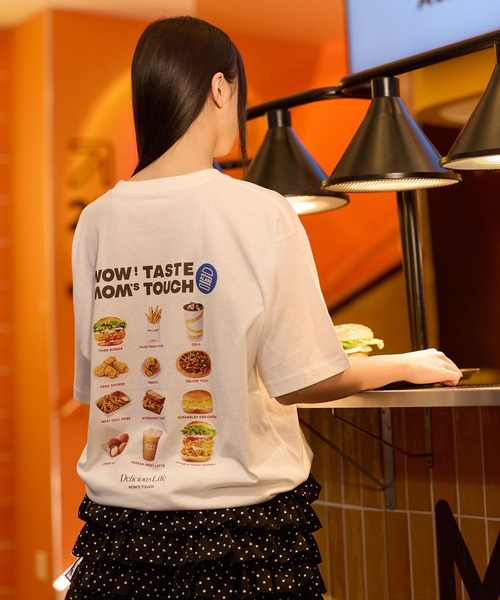 ALAND(エーランド)の「ALAND×MOM'S TOUCH/メニューTシャツ(Tシャツ/カットソー・レディース・ホワイト/ブラック・MEDIUM/LARGE)」の11枚目の写真