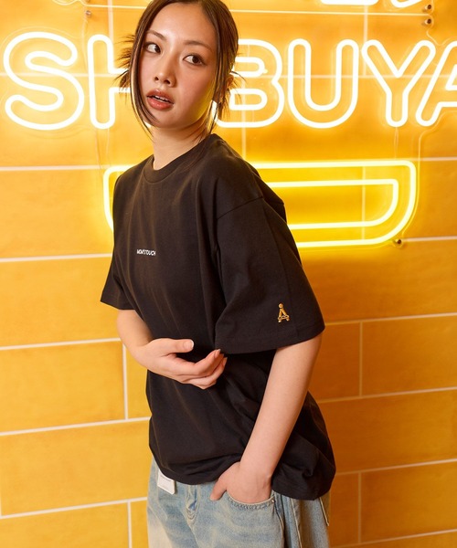 ALAND(エーランド)の「ALAND×MOM'S TOUCH/メニューTシャツ(Tシャツ/カットソー・レディース・ホワイト/ブラック・MEDIUM/LARGE)」の6枚目の写真
