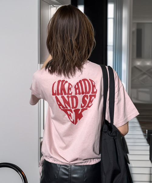 Chandelier(シャンデリア)の「裾シャーリング 美シルエット ソフトコットンTシャツ(Tシャツ/カットソー・レディース・ブラック系1/チャコールグレー/ピンク系/ブラック系/ホワイト系・M/L)」の10枚目の写真