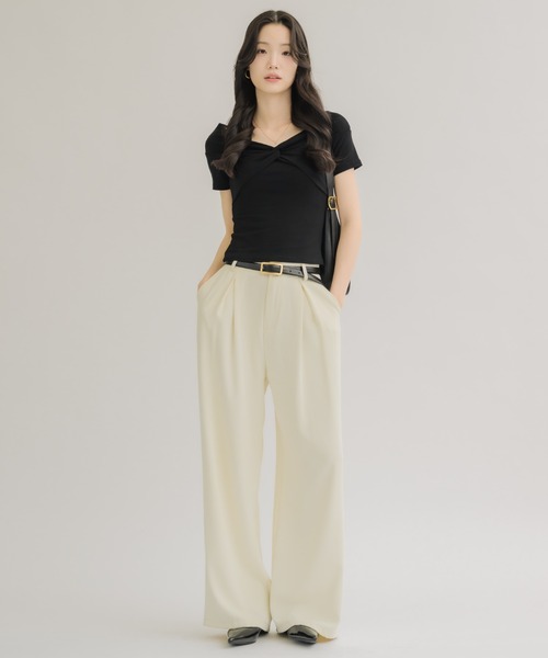 NEUNA(ヌナ)の「【全骨格デコルテ美人が叶う】デコルテリボンカットソー(Tシャツ/カットソー・レディース・ブラック/イエロー・FREE)」の12枚目の写真