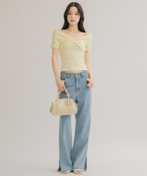 NEUNA(ヌナ)の「【全骨格デコルテ美人が叶う】デコルテリボンカットソー(Tシャツ/カットソー・レディース・ブラック/イエロー・FREE)」の4枚目の写真