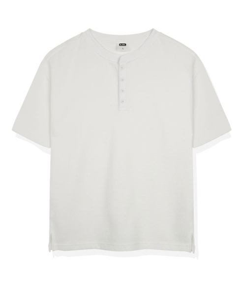BASIC LABEL（ベーシックラベル）の「Raon Waffle Henley Neck Short-Sleeve T-shirt 3 Color [BLSR_0001]（Tシャツ/カットソー・レディース・グレー/ブラック/ホワイト・MEDIUM/LARGE/X-LARGE）」の4枚目の写真