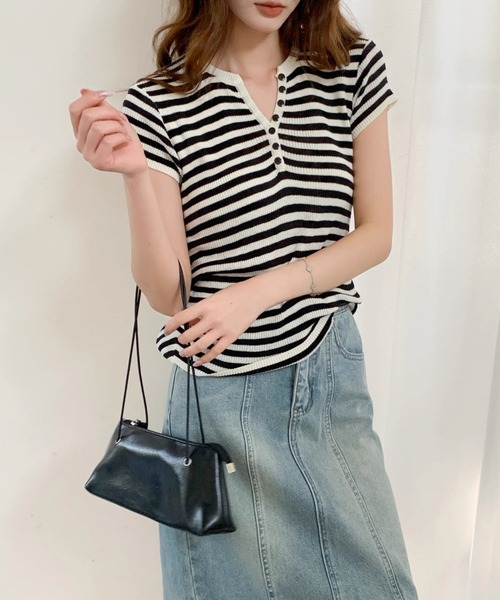 AVYL(アヴィル)の「ボーダー ヘンリーネックコンパクトTシャツ(Tシャツ/カットソー・レディース・ホワイト/ホワイト×ブラック・M)」の9枚目の写真