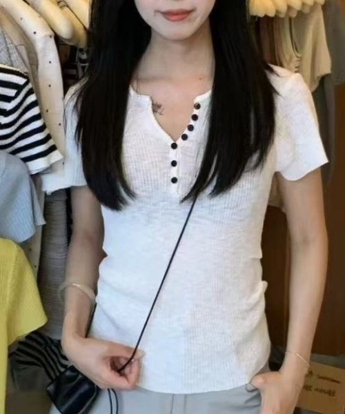 AVYL(アヴィル)の「ボーダー ヘンリーネックコンパクトTシャツ(Tシャツ/カットソー・レディース・ホワイト/ホワイト×ブラック・M)」の18枚目の写真