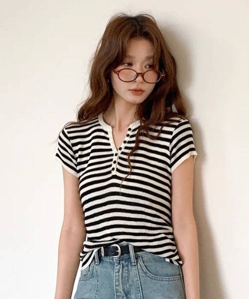AVYL(アヴィル)の「ボーダー ヘンリーネックコンパクトTシャツ(Tシャツ/カットソー・レディース・ホワイト/ホワイト×ブラック・M)」の20枚目の写真