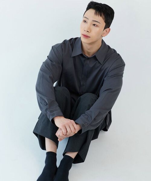 MISEKISEOUL MEN(ミセキソウルメンズ)の「Asymmetric button shirt CHARCOAL(シャツ/ブラウス・メンズ・その他・3/2)」の4枚目の写真