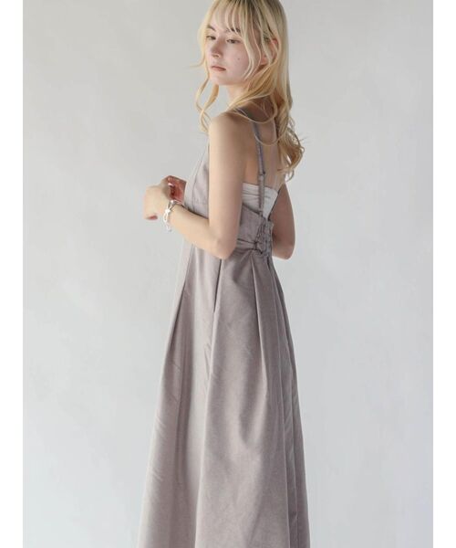 :ETHROF(イーサオブ)の「FLARE DENIM JUMPER SKIRT(ワンピース・レディース・ベージュ/ブラック・MEDIUM)」の9枚目の写真