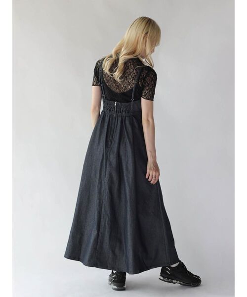 :ETHROF(イーサオブ)の「FLARE DENIM JUMPER SKIRT(ワンピース・レディース・ベージュ/ブラック・MEDIUM)」の16枚目の写真