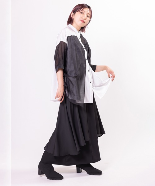 OSMOSIS（オズモーシス）の「ドローストリング切替ブラウス（シャツ/ブラウス・レディース・ブルー/ベージュ/ブラック・ONE SIZE）」の22枚目の写真