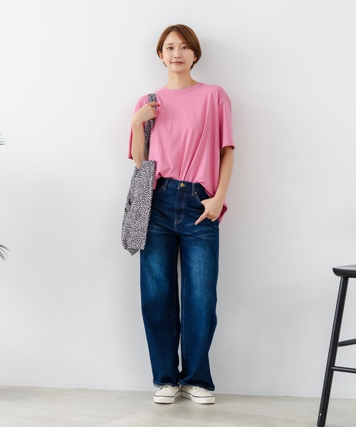 fort point(フォーポイント)の「【C-FORTPOINT/フォートポイント】【ストレッチ性抜群の冷感素材を使用】後ろタック入り 5分袖Tシャツ 立体感 美シルエット ラウンドヘム 接触冷感 涼しい 体形カバー(Tシャツ/カットソー・レディース・チャコールグレー/ブラック/オフホワイト/ピンク/ブルー・FREE)」の15枚目の写真