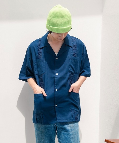 ROUGH TRADE(ラフトレード)の「【ROUGH TRADE/ラフトレード】【遊び心を持たせた大人にぴったりな一枚】キューバシャツ 半袖シャツ 麻 レーヨン 落ち感 リラックスシルエット フロント刺繍 ユニセックス(シャツ/ブラウス・メンズ・ワイン/ブルー・LARGE)」の3枚目の写真