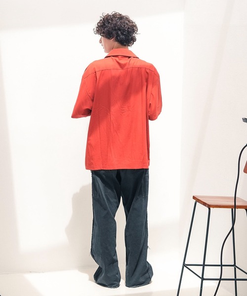 ROUGH TRADE(ラフトレード)の「【ROUGH TRADE/ラフトレード】【遊び心を持たせた大人にぴったりな一枚】キューバシャツ 半袖シャツ 麻 レーヨン 落ち感 リラックスシルエット フロント刺繍 ユニセックス(シャツ/ブラウス・メンズ・ワイン/ブルー・LARGE)」の9枚目の写真