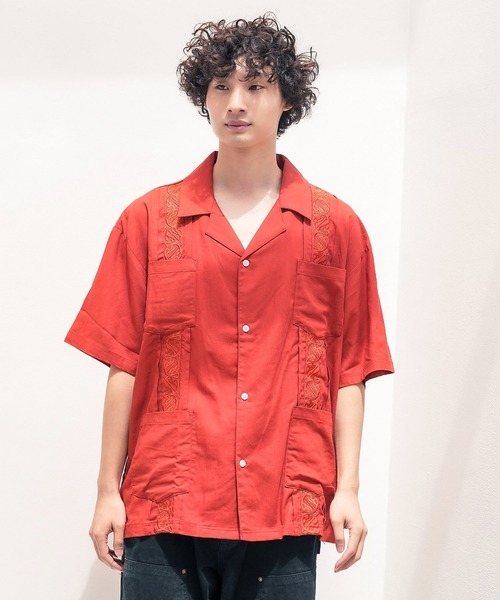 ROUGH TRADE(ラフトレード)の「【ROUGH TRADE/ラフトレード】【遊び心を持たせた大人にぴったりな一枚】キューバシャツ 半袖シャツ 麻 レーヨン 落ち感 リラックスシルエット フロント刺繍 ユニセックス(シャツ/ブラウス・メンズ・ワイン/ブルー・LARGE)」の10枚目の写真