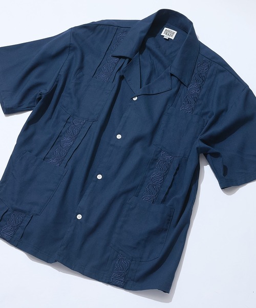 ROUGH TRADE(ラフトレード)の「【ROUGH TRADE/ラフトレード】【遊び心を持たせた大人にぴったりな一枚】キューバシャツ 半袖シャツ 麻 レーヨン 落ち感 リラックスシルエット フロント刺繍 ユニセックス(シャツ/ブラウス・メンズ・ワイン/ブルー・LARGE)」の22枚目の写真