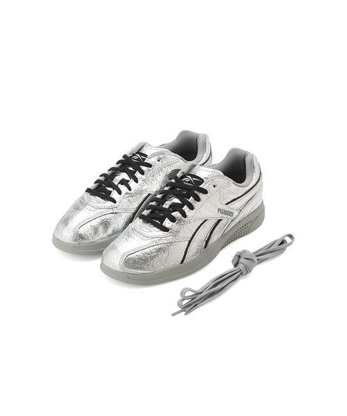 Reebok(リーボック)の「【Reebok】PLEASURES HAMMER(スニーカー・レディース・シルバー・25/23.5/24/24.5/23)」の1枚目の写真