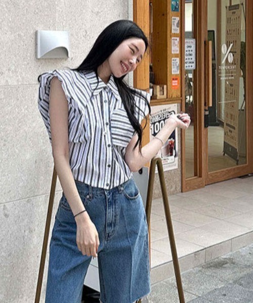 FAVORITO（ファヴォリート）の「襟付きノースリーブシャツ（シャツ/ブラウス・レディース・ブルー/ブラウン・F）」の20枚目の写真