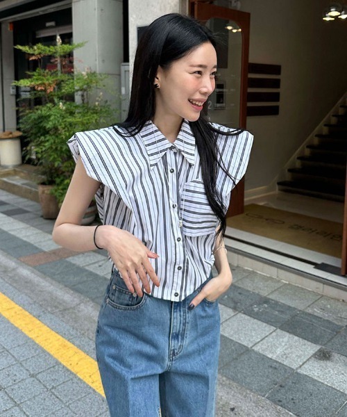 FAVORITO（ファヴォリート）の「襟付きノースリーブシャツ（シャツ/ブラウス・レディース・ブルー/ブラウン・F）」の21枚目の写真