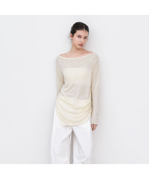 ATELIER NAIN(アトリエナイン)の「STRING SHIRRING COVER UP KNIT (T-7253)(Tシャツ/カットソー・レディース・グレイッシュブルー/アイボリー・FREE)」の1枚目の写真