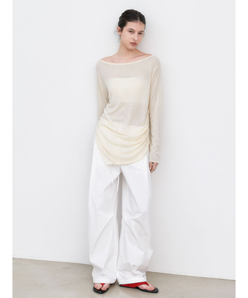 ATELIER NAIN(アトリエナイン)の「STRING SHIRRING COVER UP KNIT (T-7253)(Tシャツ/カットソー・レディース・グレイッシュブルー/アイボリー・FREE)」の3枚目の写真