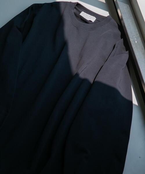 URBAN RESEARCH DOORS(アーバンリサーチドアーズ)の「10.5オンス ヘビーウェイトロングスリーブ Tシャツ(Tシャツ/カットソー・メンズ・グレー系その他/ホワイト/チャコールグレー・MEDIUM/LARGE)」の3枚目の写真