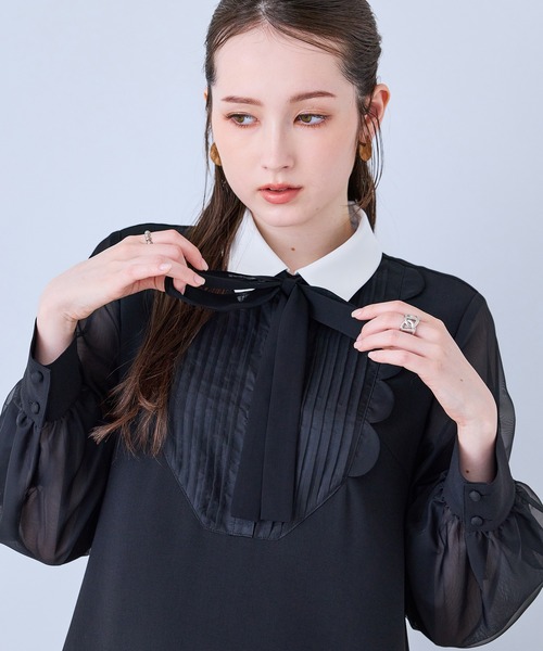 Audie a Muses(オーディアミューズ)の「フロントスカラップシアースリーブワンピース(ワンピース・レディース・ブラック・38/40/42)」の21枚目の写真