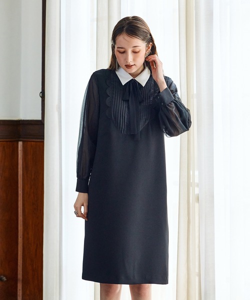 Audie a Muses(オーディアミューズ)の「フロントスカラップシアースリーブワンピース(ワンピース・レディース・ブラック・38/40/42)」の4枚目の写真