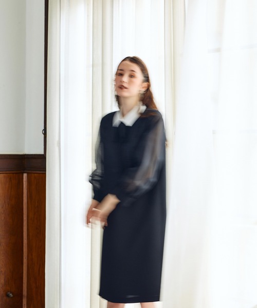 Audie a Muses(オーディアミューズ)の「フロントスカラップシアースリーブワンピース(ワンピース・レディース・ブラック・38/40/42)」の8枚目の写真