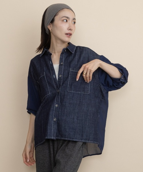 lodie(ロディ)の「デニムライク ドッキングシャツ(シャツ/ブラウス・レディース・ネイビー/ブラック・FREE)」の1枚目の写真