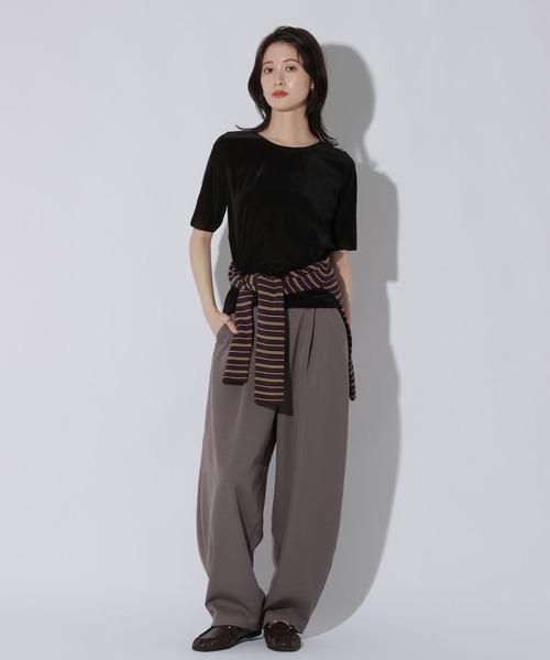 LAKOLE(ラコレ)の「シアーベロア半袖T / 1056076(Tシャツ/カットソー・レディース・ブラック/ブラウン/イエロー・FREE)」の4枚目の写真