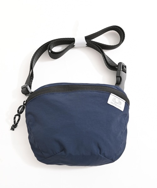 FRUIT OF THE LOOM(フルーツオブザルーム)の「FTL EX FLEX WAIST PACK(ボディバッグ/ウエストポーチ・メンズ・ライトグレー/チャコールアッシュ/エンジ/ブラック/インディゴブルー・FREE)」の1枚目の写真